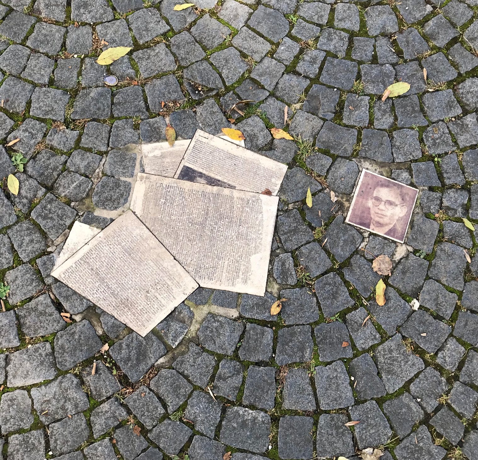 The 'leaflets monument' to the White Rose, Munich (2).jpg